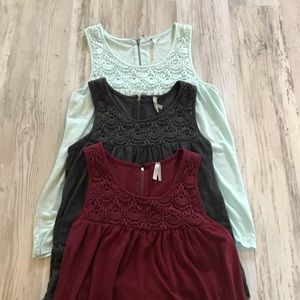 VANITY 3 Loose Fitted Crochet Tanks